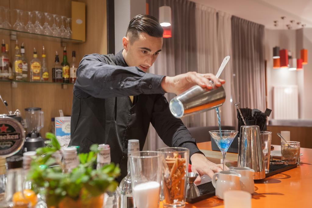 Royal Ours Blanc Boutique Hotel & Spa Альп-д'Юэз Экстерьер фото