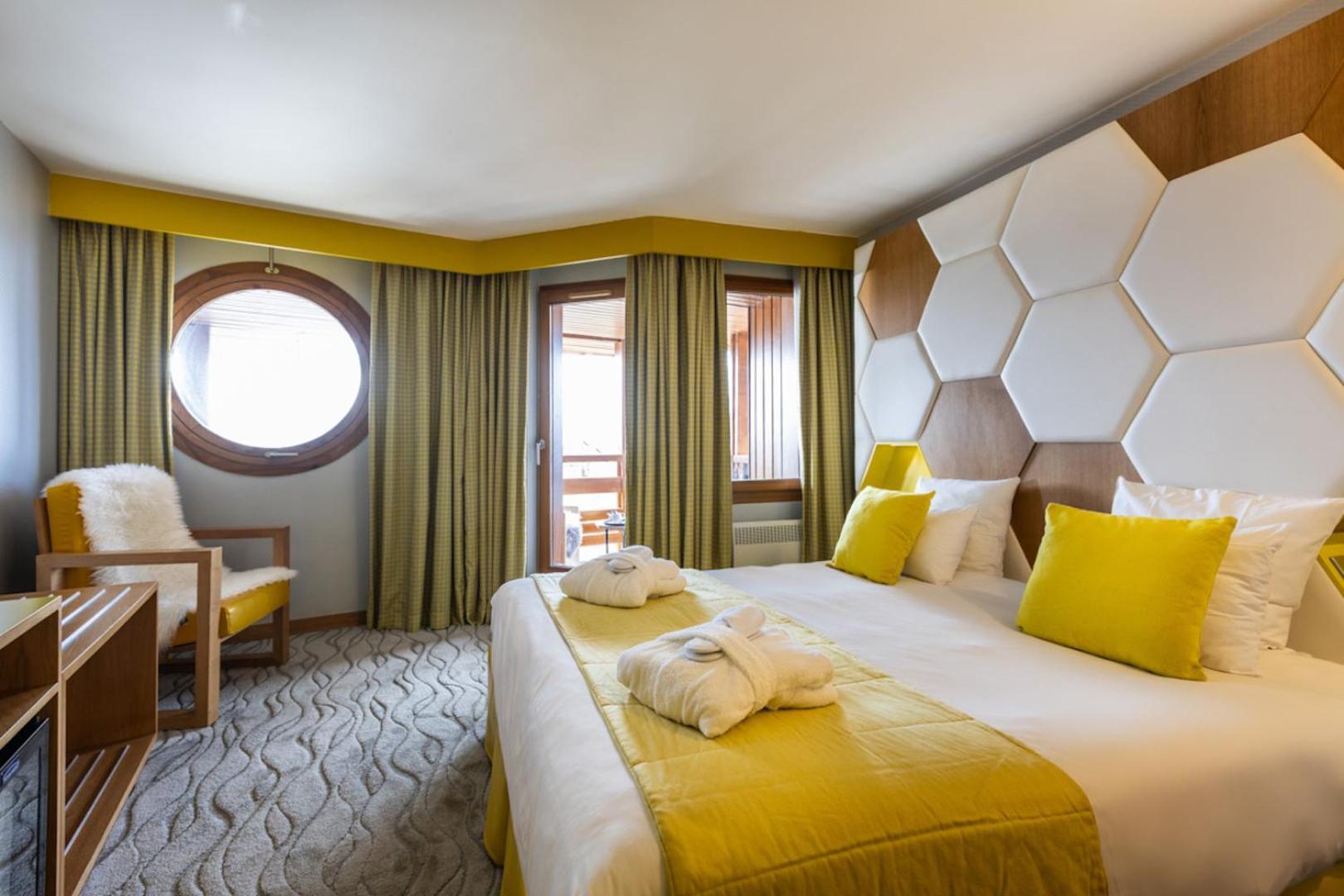 Royal Ours Blanc Boutique Hotel & Spa Альп-д'Юэз Экстерьер фото